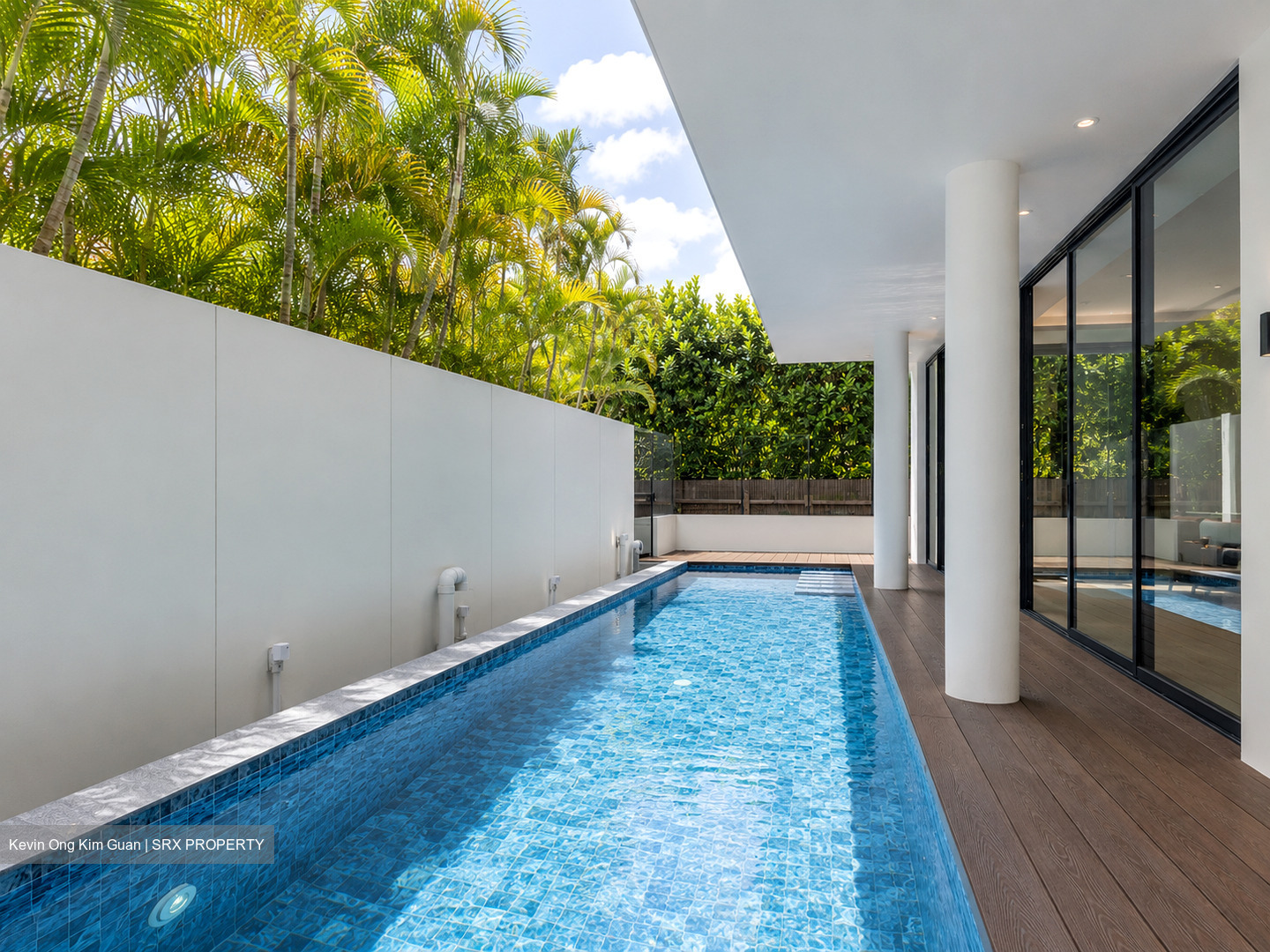 Grove Avenue (D10), Semi-Detached #555078861